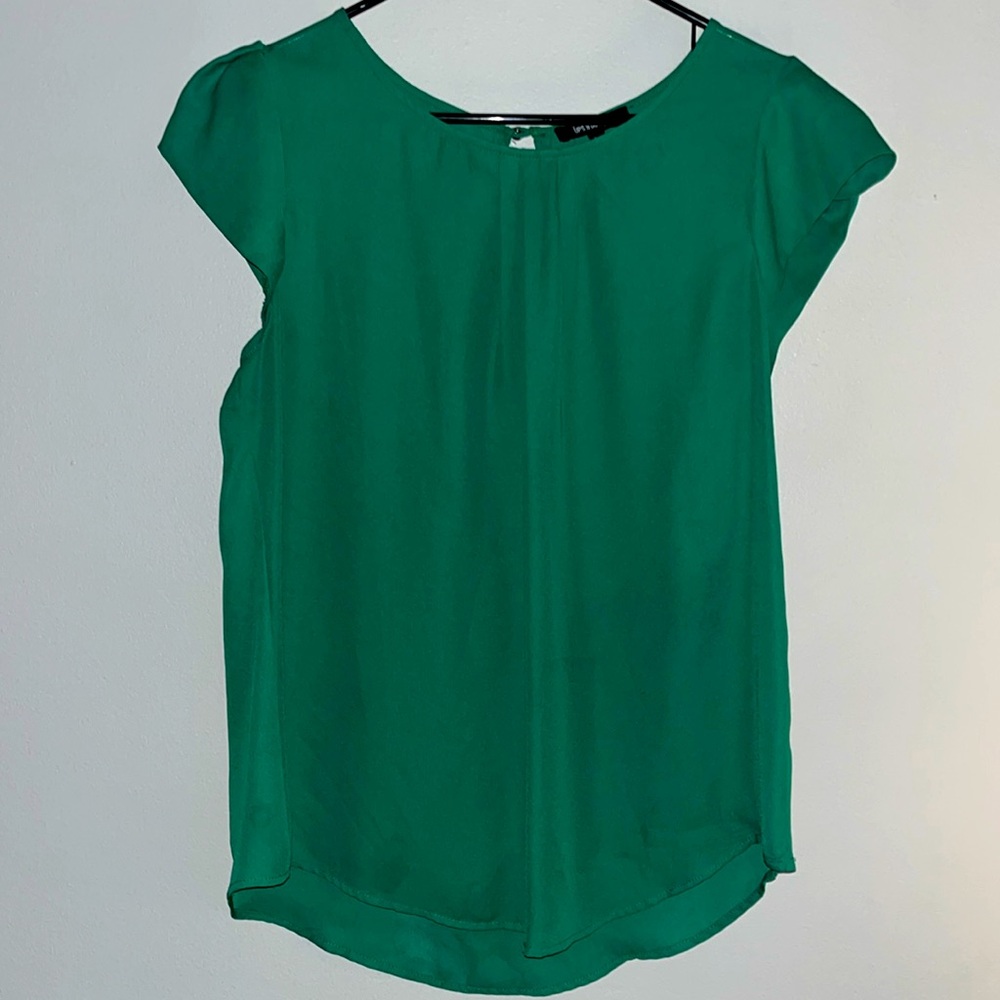 Emerald green blouse, new w/o tags! $10